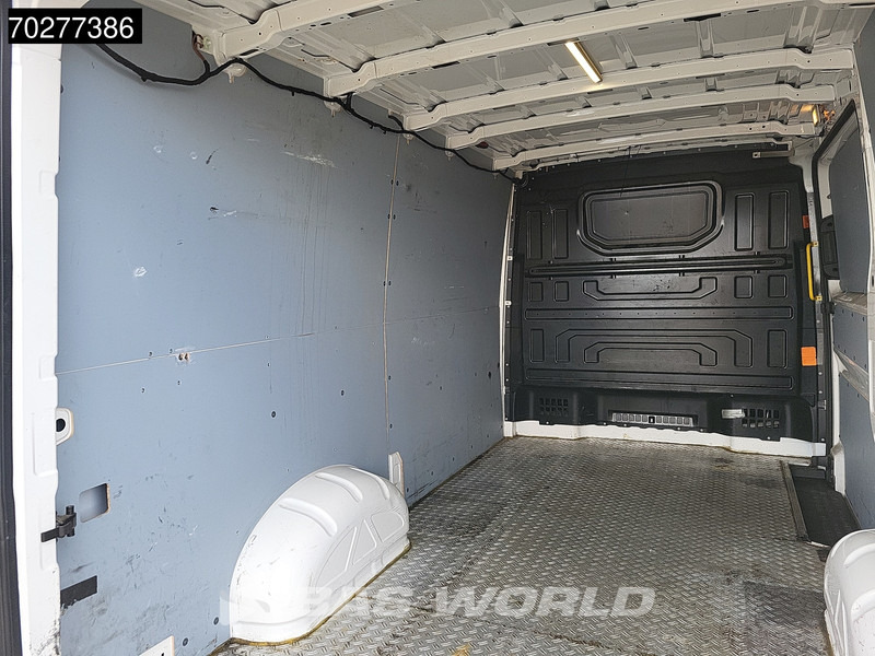 Volkswagen Crafter L3H2 Airco Navi Parkeersensoren L2H1 9m3 Airco - Furgón: foto 5 Volkswagen Crafter L3H2 Airco Navi Parkeersensoren L2H1 9m3 Airco - Furgón: foto 5