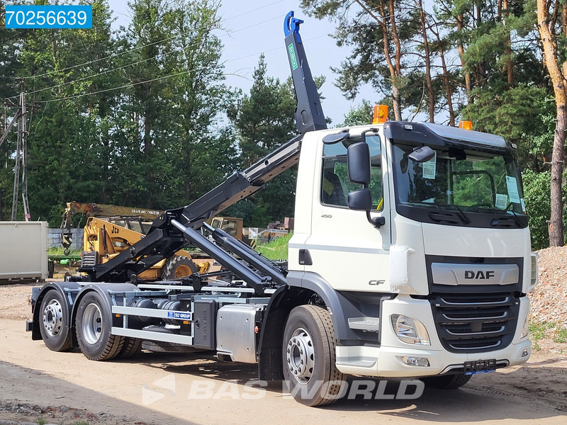 DAF CF 450 6X2 NEW 20T HOOK Lift+Lenkachse Euro 6 - Camión multibasculante: foto 3 DAF CF 450 6X2 NEW 20T HOOK Lift+Lenkachse Euro 6 - Camión multibasculante: foto 3