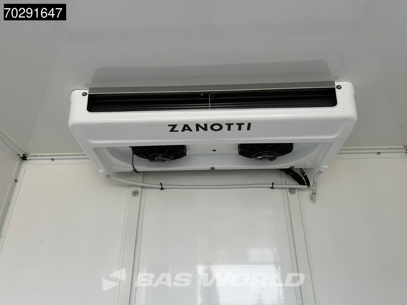 Iveco Daily 35S18 3.0L Automaat Laadklep Koelwagen Zanotti Z380 230v Stekker ACC Navi Airco Camera Euro6 Bakwagen Gekoeld Koel Koeler Kühl K - Furgoneta frigorifica: foto 5 Iveco Daily 35S18 3.0L Automaat Laadklep Koelwagen Zanotti Z380 230v Stekker ACC Navi Airco Camera Euro6 Bakwagen Gekoeld Koel Koeler Kühl K - Furgoneta frigorifica: foto 5