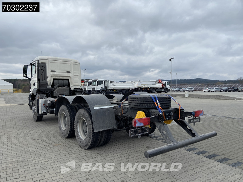MAN TGS 33.400 6X4 NEW 6x4 chassis Big-Axle Manual Airco EURO 2 - Camión chasis: foto 2 MAN TGS 33.400 6X4 NEW 6x4 chassis Big-Axle Manual Airco EURO 2 - Camión chasis: foto 2