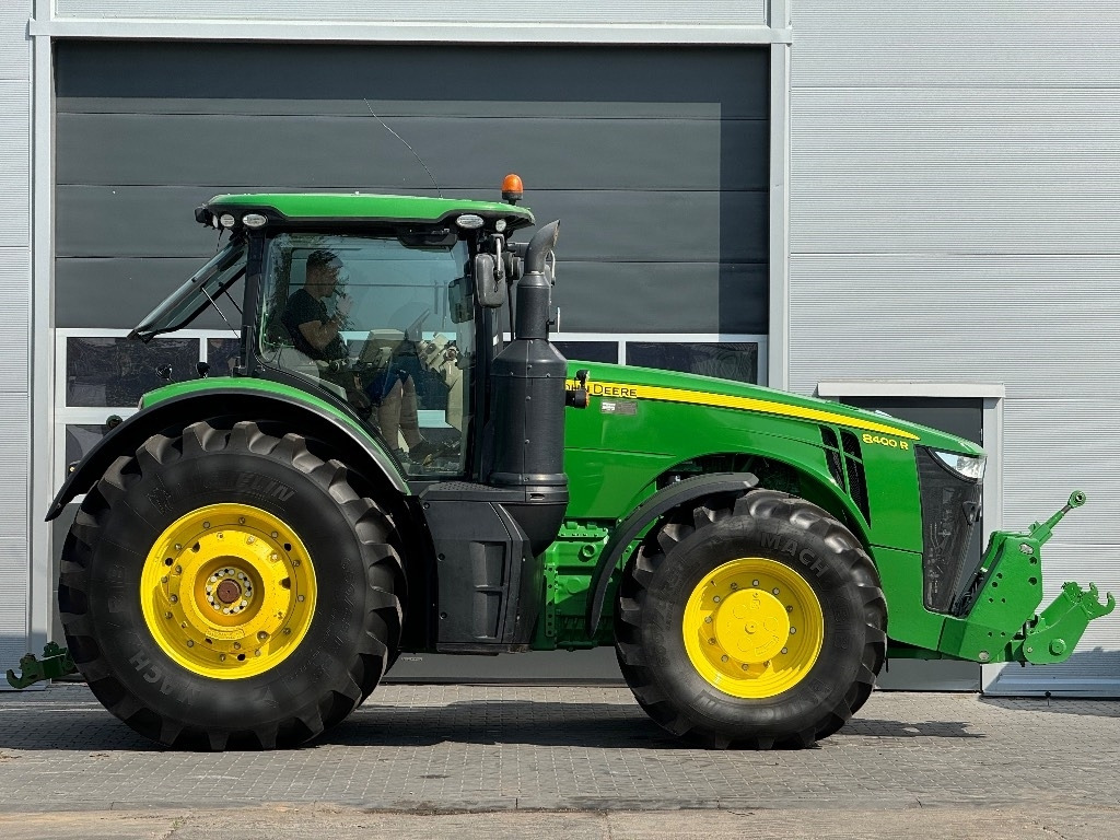 John Deere 8400 R - Tractor: foto 3 John Deere 8400 R - Tractor: foto 3