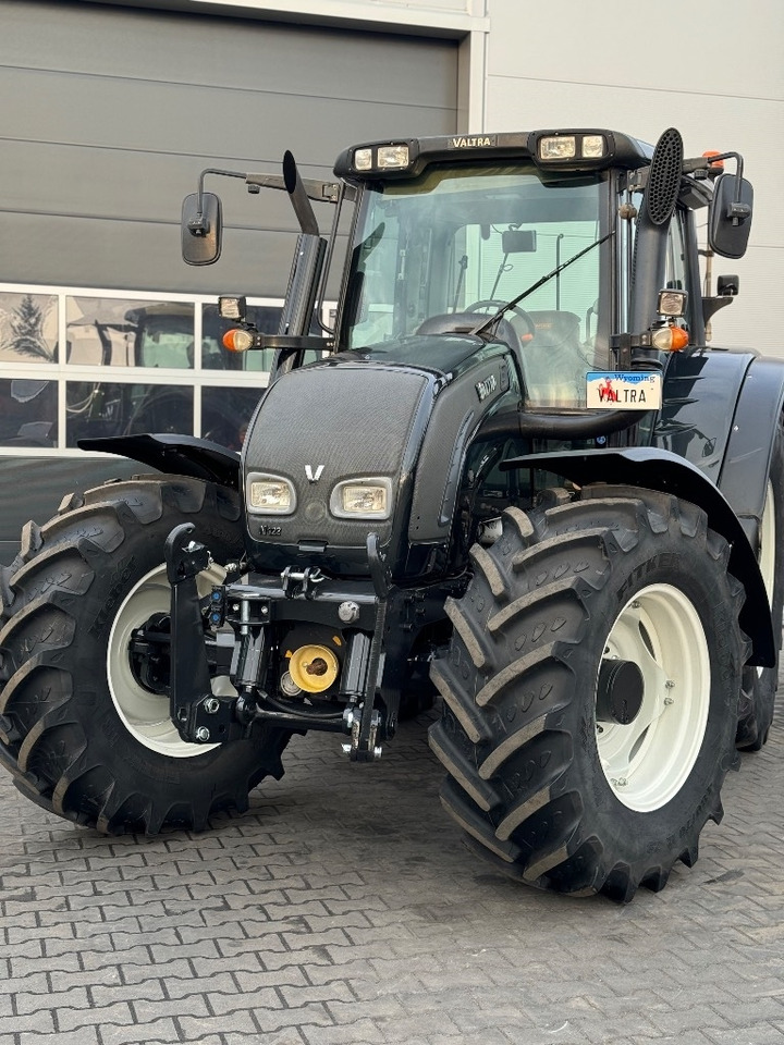 Valtra N 122 V - Tractor: foto 3 Valtra N 122 V - Tractor: foto 3
