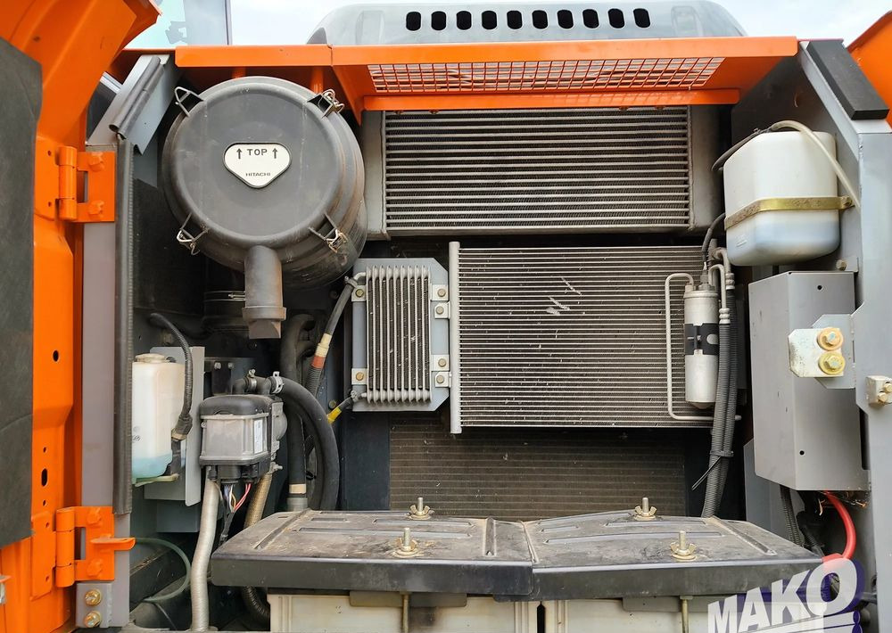 Leasing de  Hitachi ZX 140 Hitachi ZX 140: foto 8