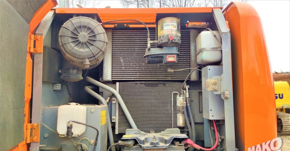 Excavadora de ruedas Hitachi ZX140W-3: foto 8 Excavadora de ruedas Hitachi ZX140W-3: foto 8