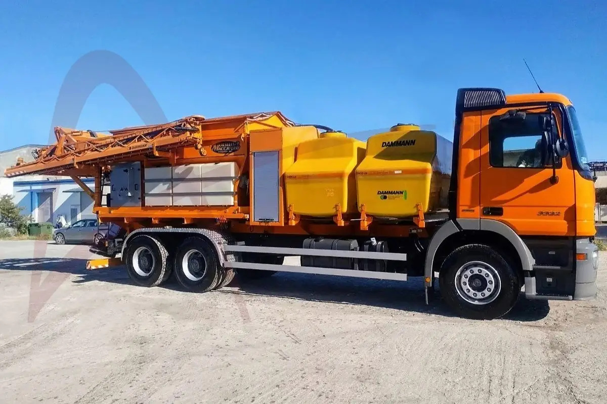 DAMMANN FEA 6024 - Vehículo de deshielo: foto 1 DAMMANN FEA 6024 - Vehículo de deshielo: foto 1