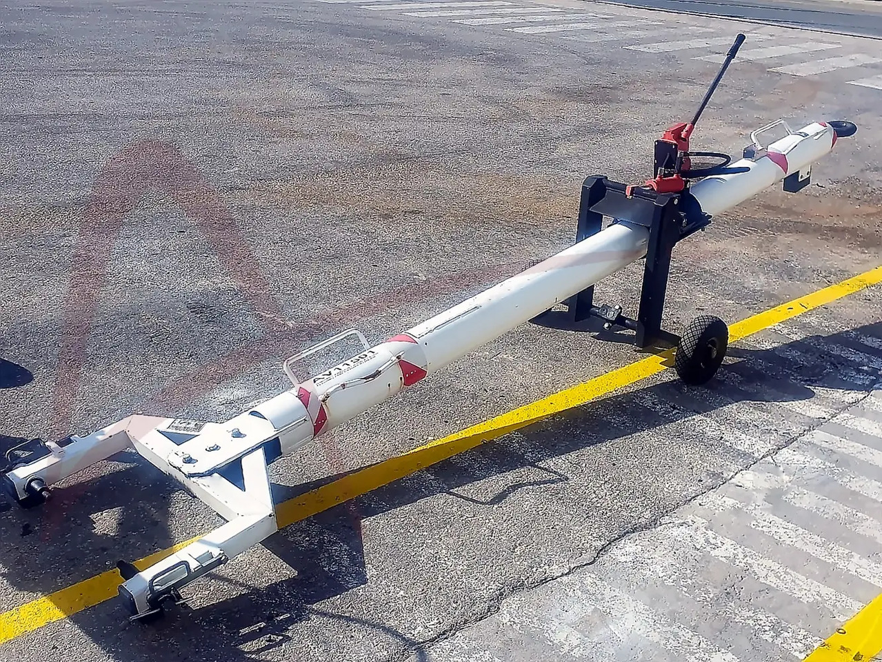 CAVOTEC FLADUNG FSST CRJ100-1000 - Equipo de apoyo en tierra: foto 1 CAVOTEC FLADUNG FSST CRJ100-1000 - Equipo de apoyo en tierra: foto 1