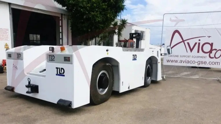 TLD TMX-450 - Remolcador de aviones: foto 4 TLD TMX-450 - Remolcador de aviones: foto 4