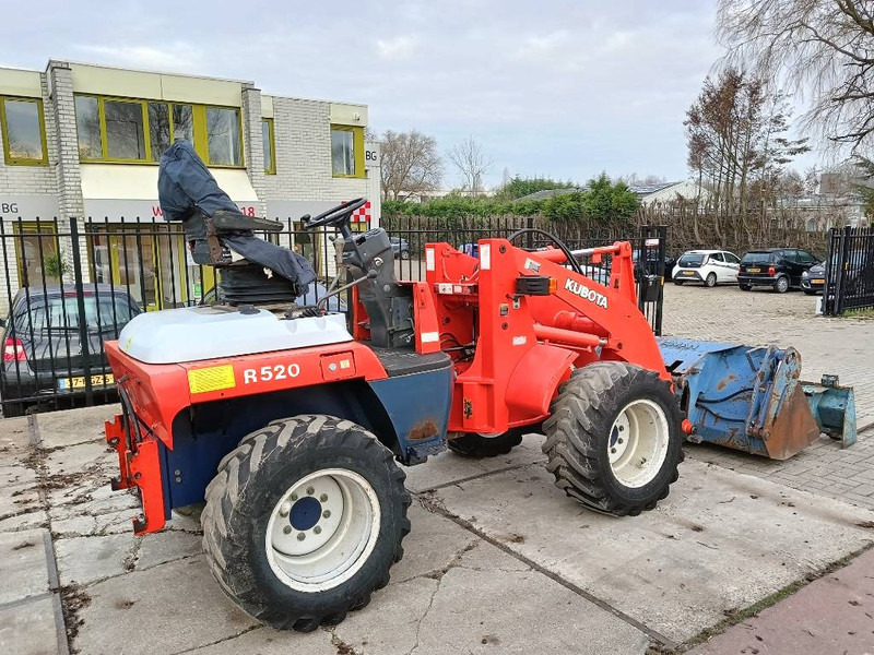 Kubota R 520 shovel wiellader loader lader met bak/vorken - Cargadora de ruedas: foto 1 Kubota R 520 shovel wiellader loader lader met bak/vorken - Cargadora de ruedas: foto 1