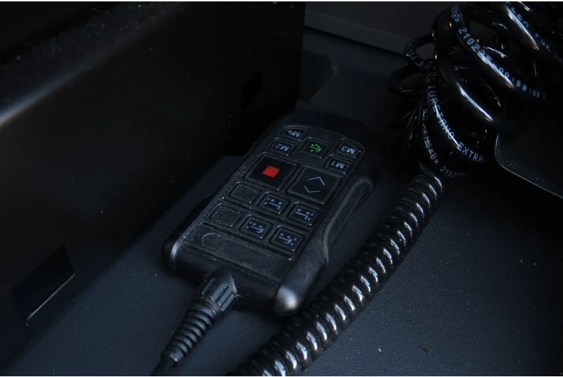 Cabeza tractora Scania 540S NGS FULL AIR/ RETARDER/ ALCOA/ LEATHER/ 2X TANK/ PARK AIRCO: foto 16