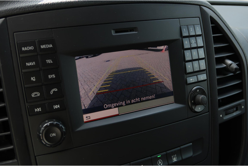 Mercedes-Benz Vito 119 CDI 4X4 AUT/ 4Matic/ CAMERA/ LED/ CLIMA/ CRUISE - Furgoneta pequeña: foto 4 Mercedes-Benz Vito 119 CDI 4X4 AUT/ 4Matic/ CAMERA/ LED/ CLIMA/ CRUISE - Furgoneta pequeña: foto 4