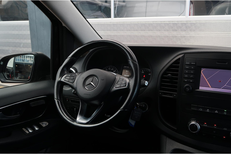 Mercedes-Benz Vito 119 CDI Lang DC/ LED/ CAM/ 2X SCHUIFDEUR/ STOELVERW/ CRUISE/ ETC. - Furgoneta pequeña, Furgoneta combi: foto 2 Mercedes-Benz Vito 119 CDI Lang DC/ LED/ CAM/ 2X SCHUIFDEUR/ STOELVERW/ CRUISE/ ETC. - Furgoneta pequeña, Furgoneta combi: foto 2