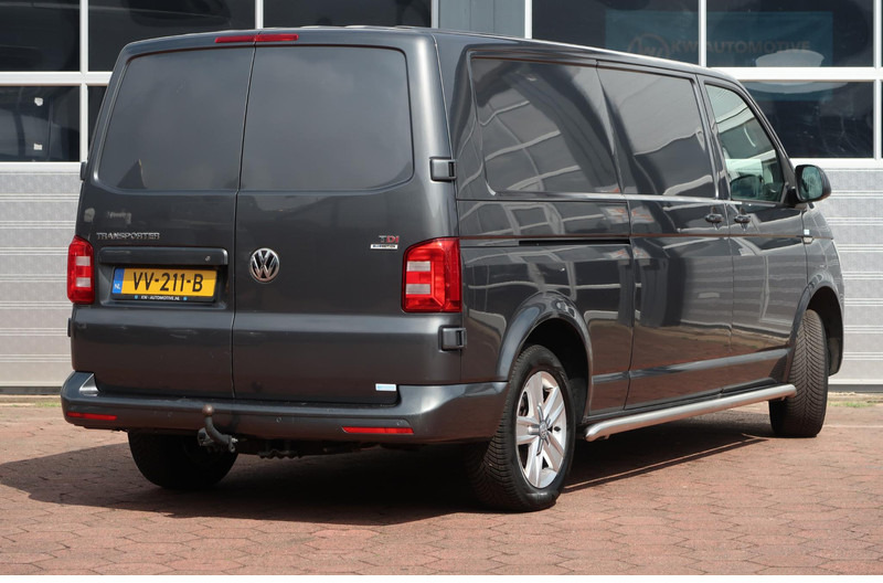 Volkswagen Transporter 2.0 TDI L2H2 Highline AUT/ NAVI/ CAMERA/ CRUISE/ AIRCO/ LEDER/ TREKHAAK - Furgoneta pequeña: foto 4 Volkswagen Transporter 2.0 TDI L2H2 Highline AUT/ NAVI/ CAMERA/ CRUISE/ AIRCO/ LEDER/ TREKHAAK - Furgoneta pequeña: foto 4