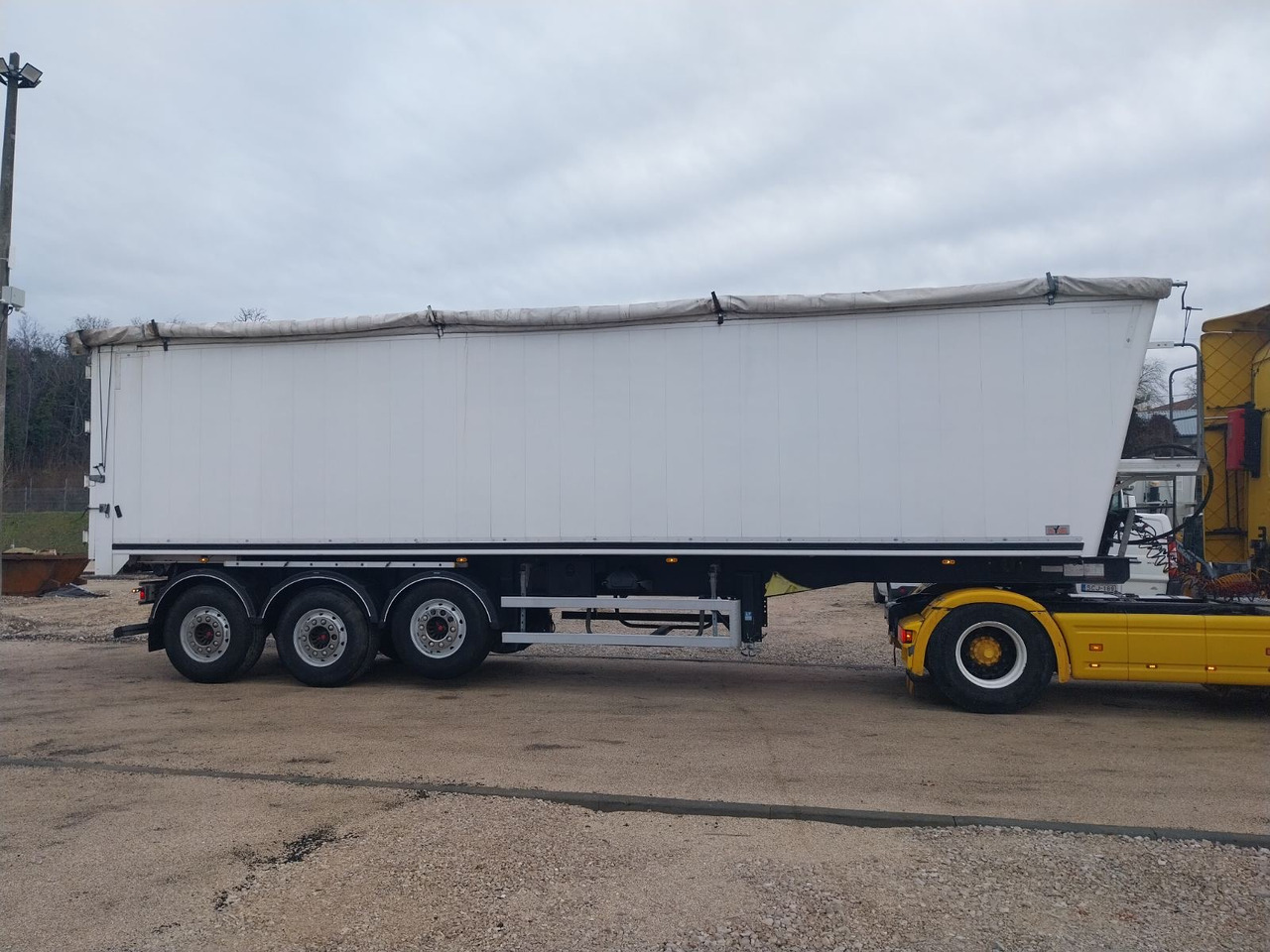 BODEX 55m3 - Semirremolque volquete: foto 3 BODEX 55m3 - Semirremolque volquete: foto 3