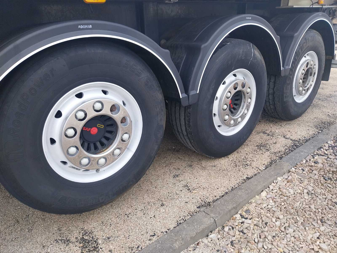 Semirremolque volquete BODEX 55m3: foto 10