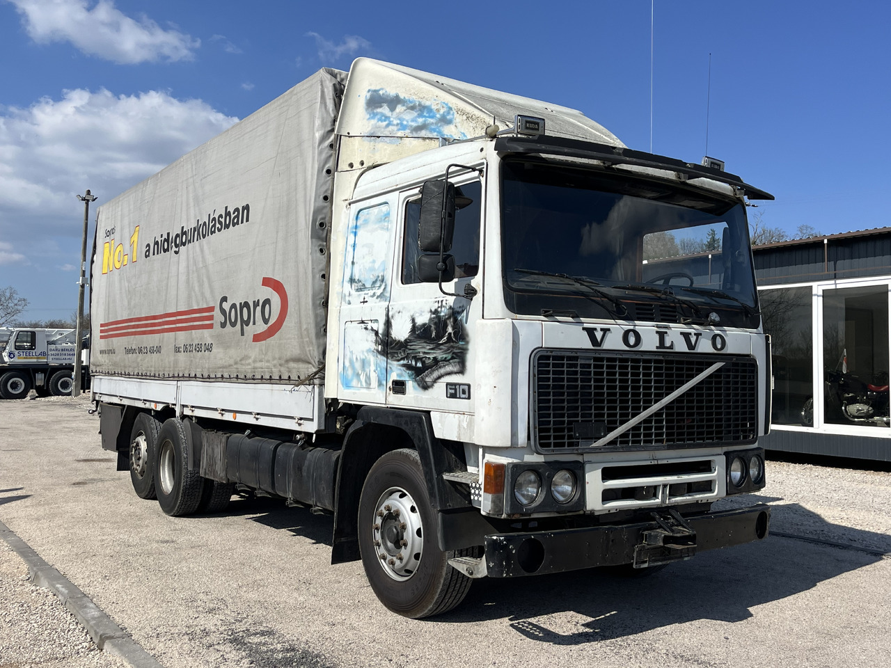 VOLVO F10 - Camión: foto 2 VOLVO F10 - Camión: foto 2