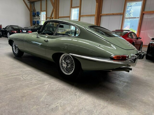 JAGUAR E-Type 4.2 Litre Series 1.5 FHC makellos!... - Coche: foto 2 JAGUAR E-Type 4.2 Litre Series 1.5 FHC makellos!... - Coche: foto 2