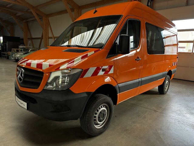MERCEDES-BENZ Sprinter 316 CDI 4x4 Allrad L2H2 1. Hand! - Furgón: foto 1 MERCEDES-BENZ Sprinter 316 CDI 4x4 Allrad L2H2 1. Hand! - Furgón: foto 1