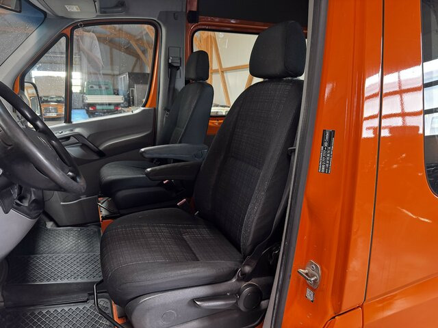 MERCEDES-BENZ Sprinter 316 CDI 4x4 Allrad L2H2 1. Hand! - Furgón: foto 4 MERCEDES-BENZ Sprinter 316 CDI 4x4 Allrad L2H2 1. Hand! - Furgón: foto 4