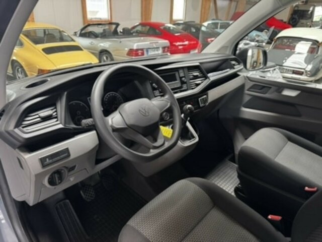 VW T6.1 lang 5-Sitzer 2.0 TDI 4Motion LKW - Furgoneta pequeña: foto 4 VW T6.1 lang 5-Sitzer 2.0 TDI 4Motion LKW - Furgoneta pequeña: foto 4