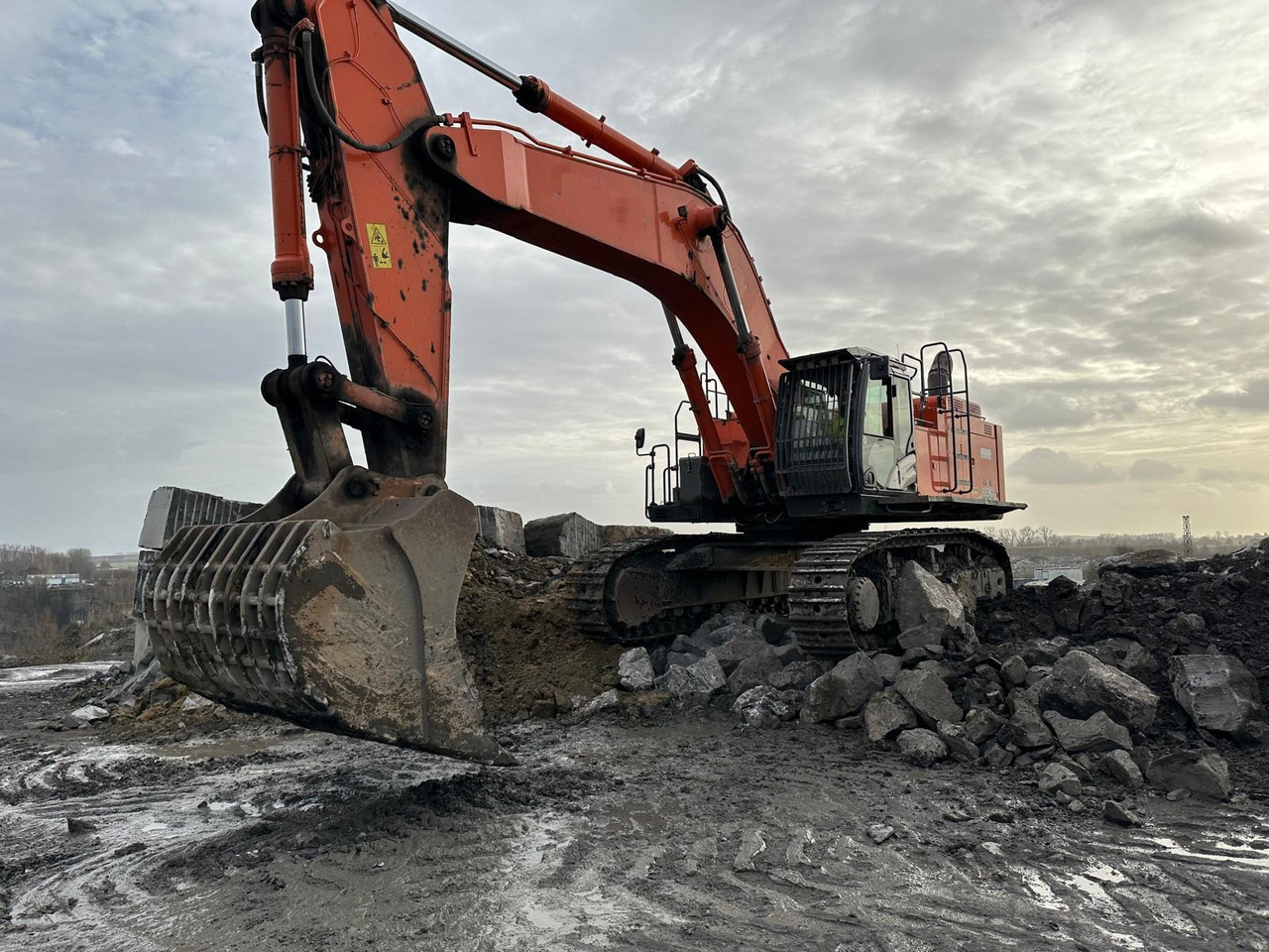 Hitachi ZX690 LCR - 6 - Excavadora de cadenas: foto 2 Hitachi ZX690 LCR - 6 - Excavadora de cadenas: foto 2