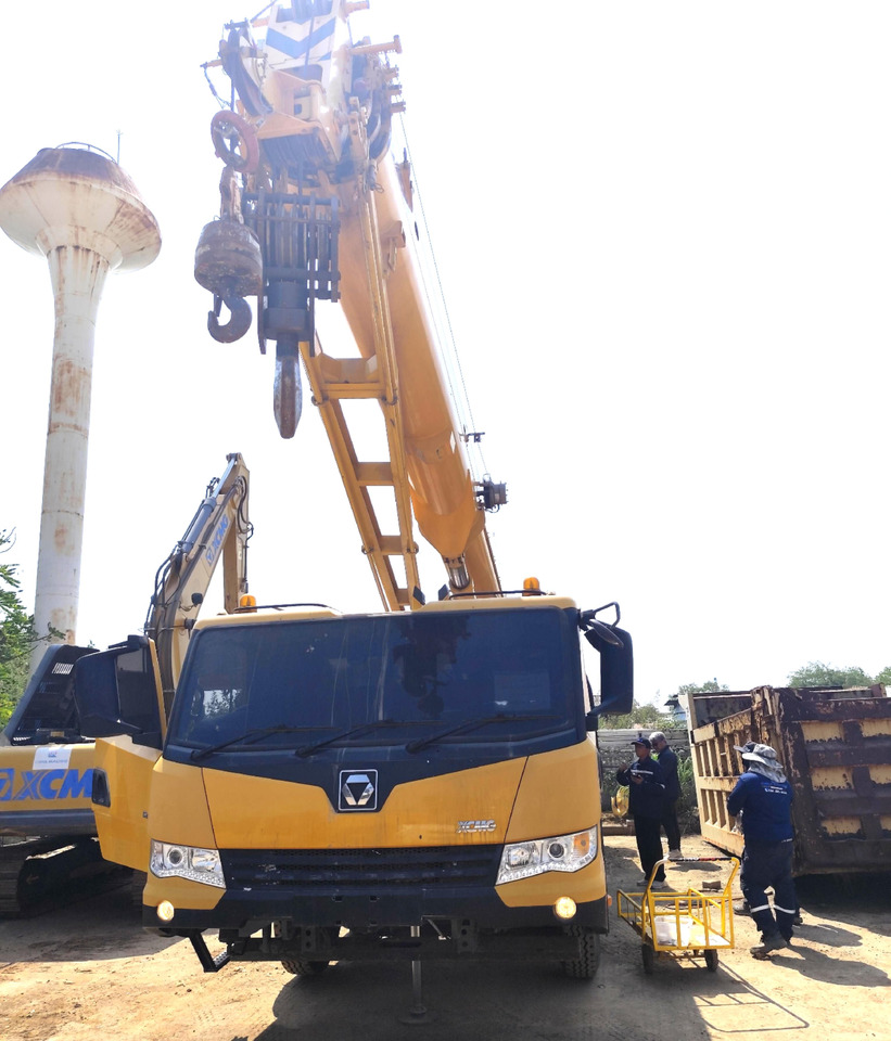 Maquinaria de construcción XCMG XCT30_Y 30ton truck crane with diesel engine price: foto 7 Maquinaria de construcción XCMG XCT30_Y 30ton truck crane with diesel engine price: foto 7