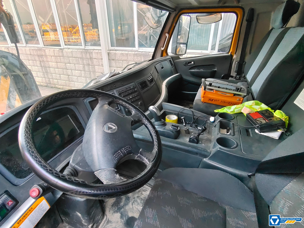 XCMG 1200ton QAY1200 used hydraulic all terrain crane - Grúa todo terreno: foto 2 XCMG 1200ton QAY1200 used hydraulic all terrain crane - Grúa todo terreno: foto 2