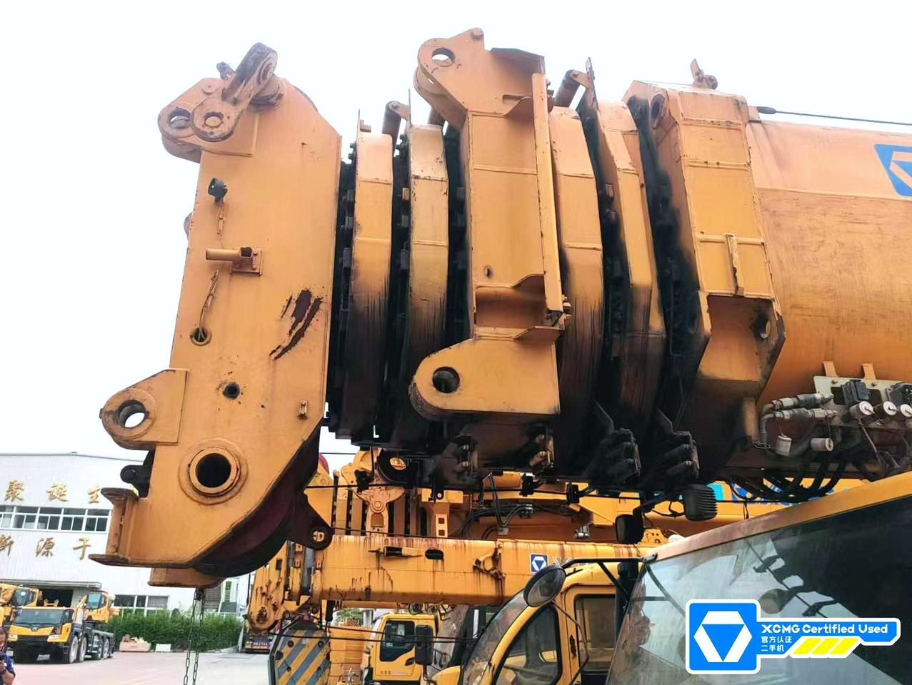 XCMG 2021 used 500ton QAY500 telescopic arm all terrain crane truck price - Grúa todo terreno: foto 3 XCMG 2021 used 500ton QAY500 telescopic arm all terrain crane truck price - Grúa todo terreno: foto 3