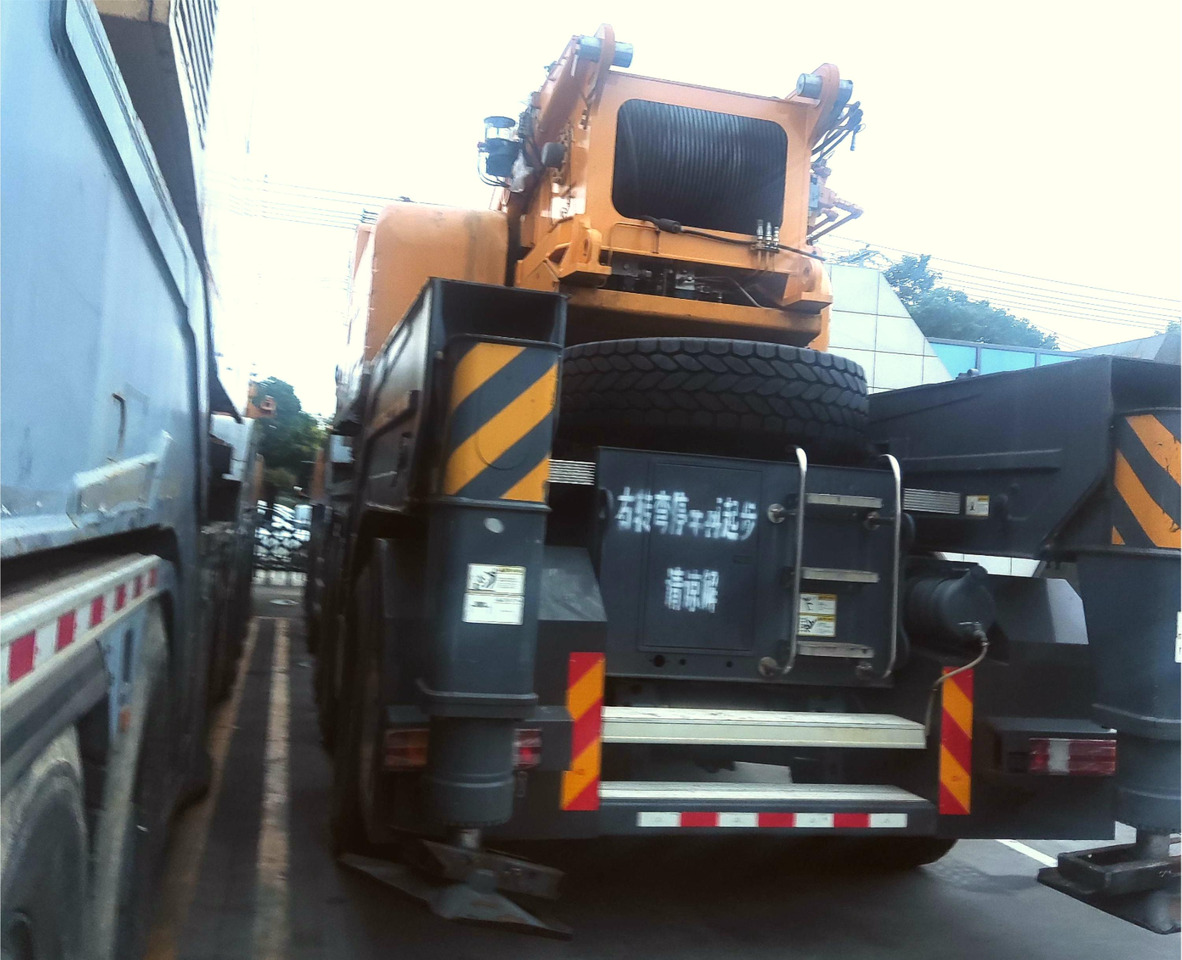 XCMG 2022 used 500ton all terrain crane truck price - Grúa todo terreno: foto 4 XCMG 2022 used 500ton all terrain crane truck price - Grúa todo terreno: foto 4