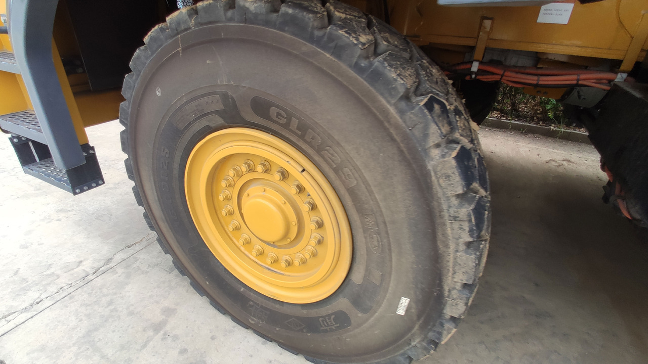 Leasing de  XCMG Official Second Hand Chinese Tipper Truck 72 Ton XDR80TE  Mining Dump Truck Price XCMG Official Second Hand Chinese Tipper Truck 72 Ton XDR80TE  Mining Dump Truck Price: foto 7