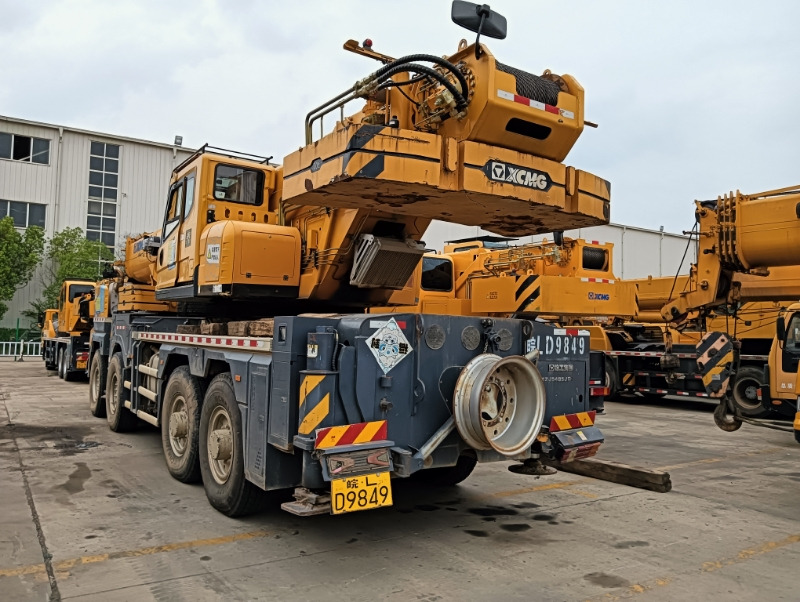 XCMG Official Second Hand Hydraulic Truck Crane XCT80L6 6-Section Arm Mobile Truck Crane For Sale - Autogrúa: foto 4 XCMG Official Second Hand Hydraulic Truck Crane XCT80L6 6-Section Arm Mobile Truck Crane For Sale - Autogrúa: foto 4
