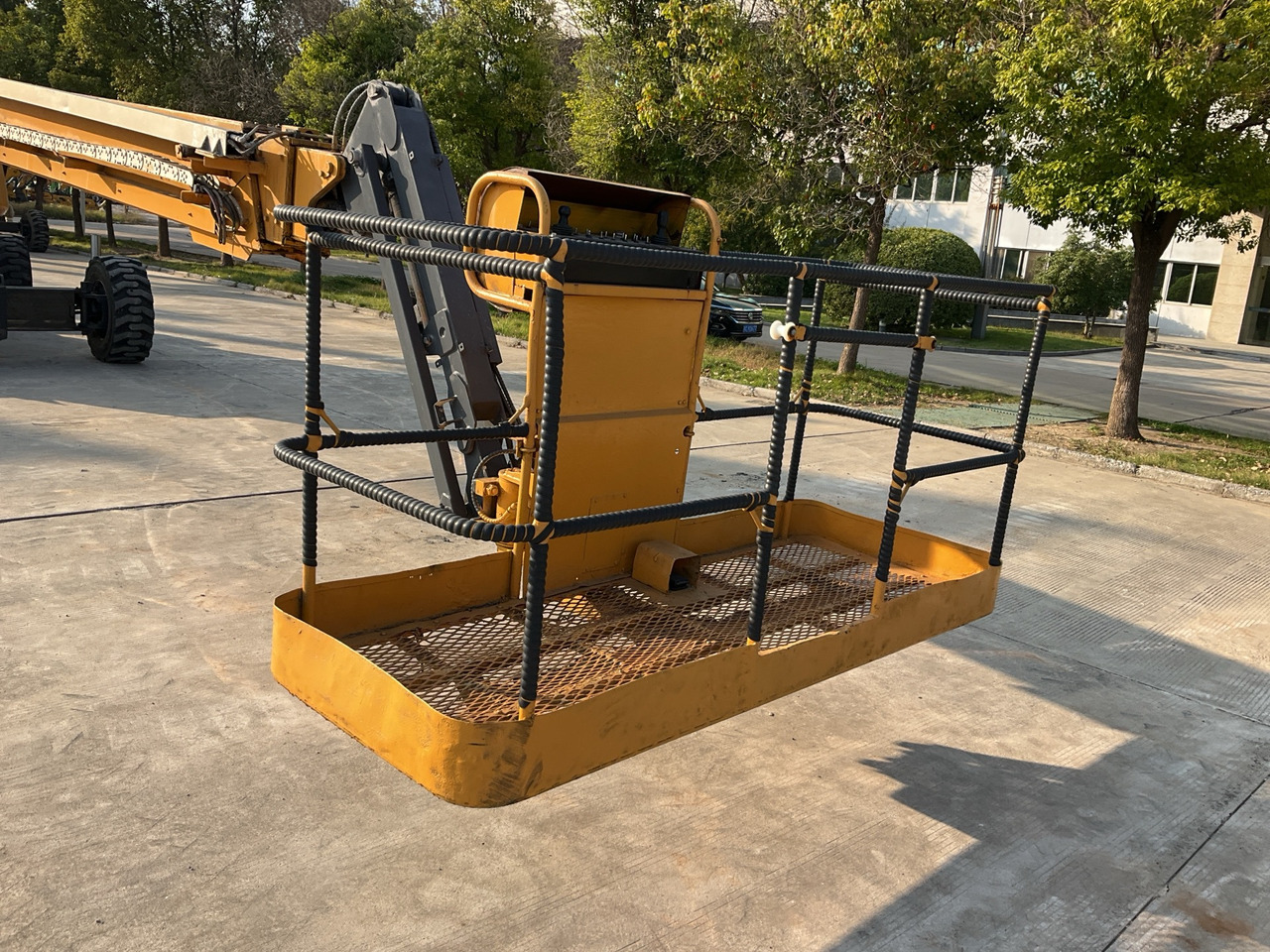 XCMG Official Used Aerial Boom Lift GTBZ30S 30 Meters Mobile Cherry Picker Price - Plataforma telescopica: foto 5 XCMG Official Used Aerial Boom Lift GTBZ30S 30 Meters Mobile Cherry Picker Price - Plataforma telescopica: foto 5