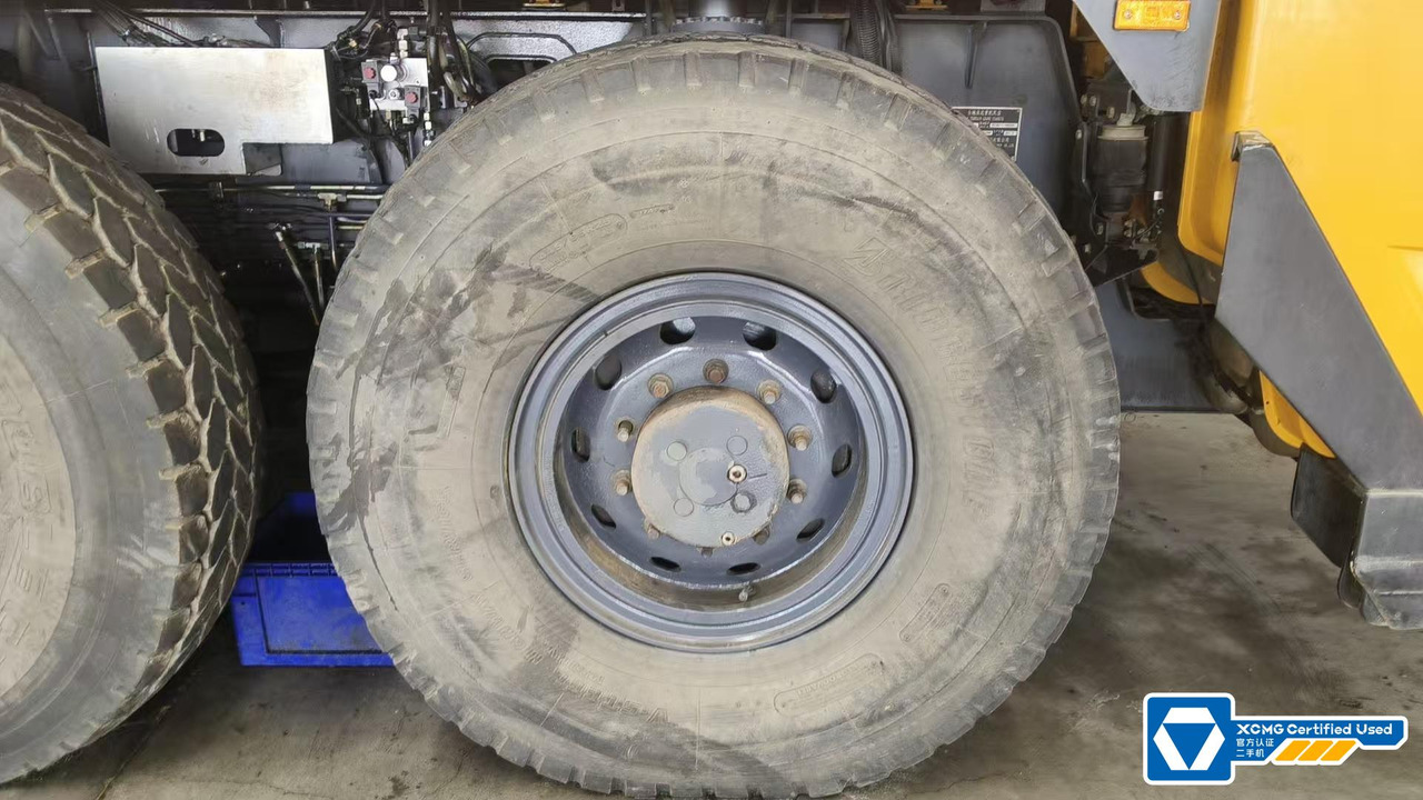 XCMG XCA550 550ton all terrain crane with diesel engine - Grúa todo terreno: foto 3 XCMG XCA550 550ton all terrain crane with diesel engine - Grúa todo terreno: foto 3