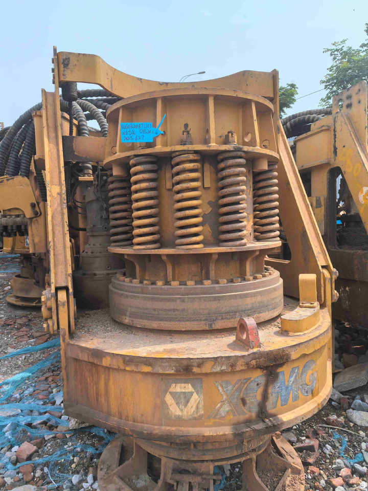 XCMG XR320E second hand pilling machine rotary drilling rig - Perforadora: foto 2 XCMG XR320E second hand pilling machine rotary drilling rig - Perforadora: foto 2