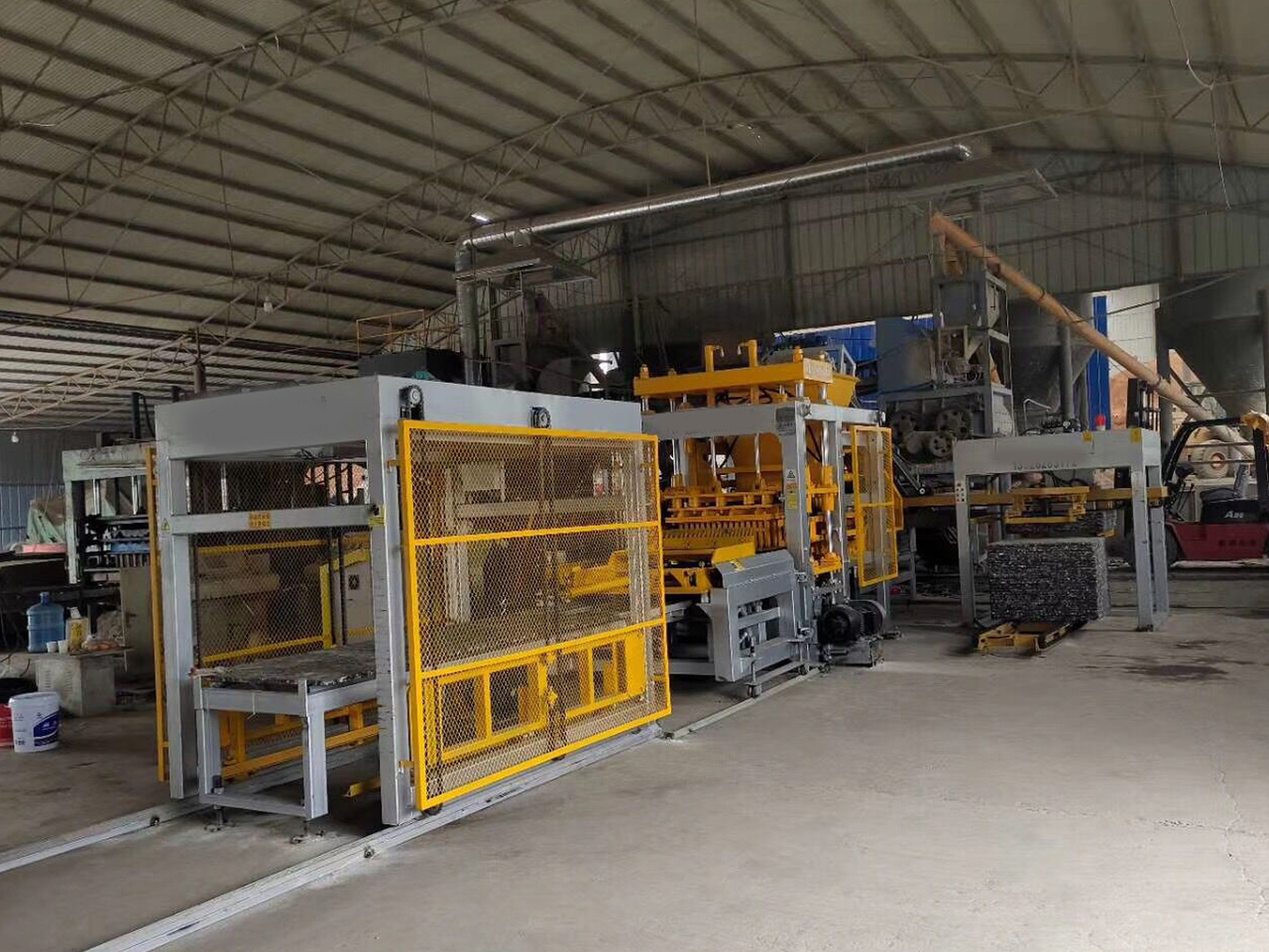 XCMG manufacturer MM8-15 Mud Red Clay Brick Making Machine - Máquina bloquera: foto 3 XCMG manufacturer MM8-15 Mud Red Clay Brick Making Machine - Máquina bloquera: foto 3