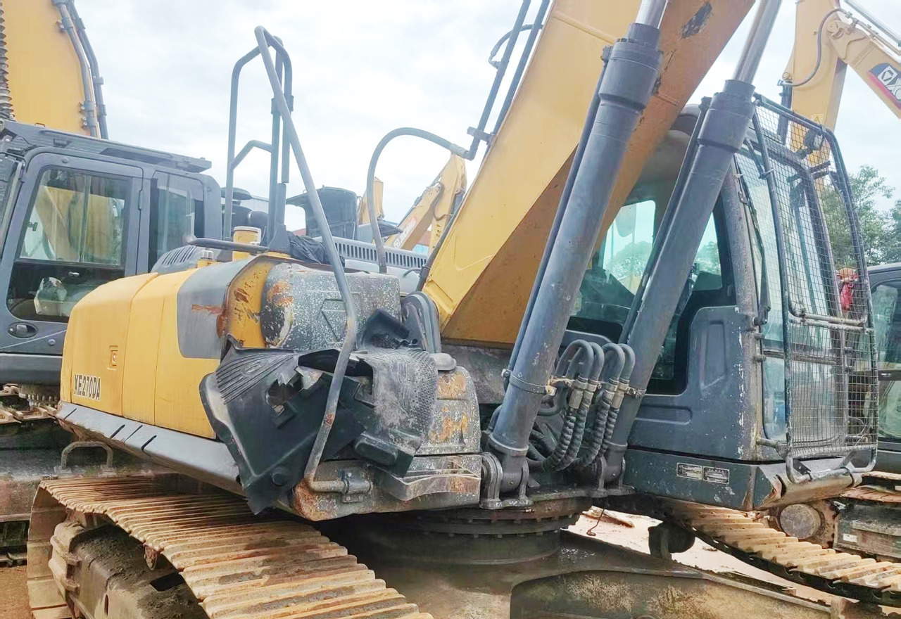 XCMG used 27ton crawler excavator XE270DK price - Excavadora de cadenas: foto 3 XCMG used 27ton crawler excavator XE270DK price - Excavadora de cadenas: foto 3