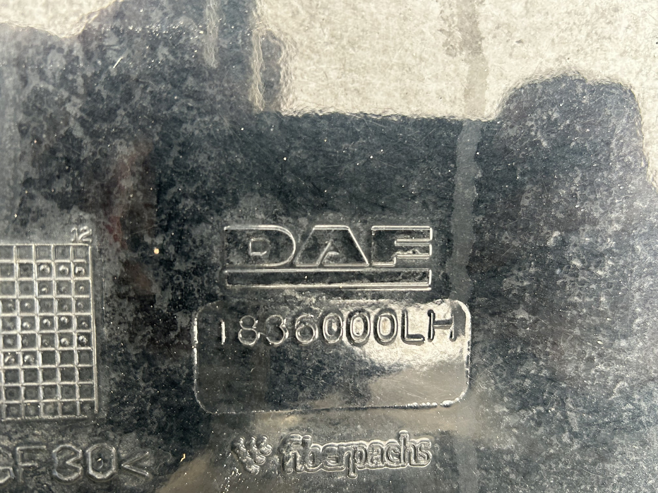 Pieza universal DAF A SET OF DAF XF 106 SPOILER: foto 13 Pieza universal DAF A SET OF DAF XF 106 SPOILER: foto 13