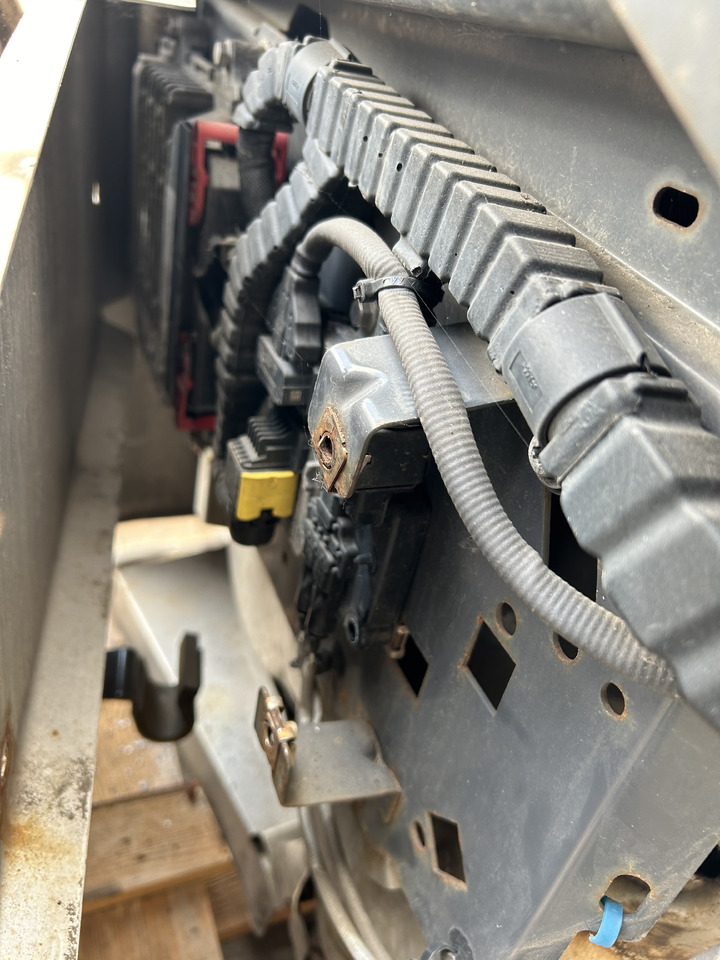 Convertidor catalítico DAF CATALYTIC CONVERTER FOR DAF XF 106 BDF: foto 13