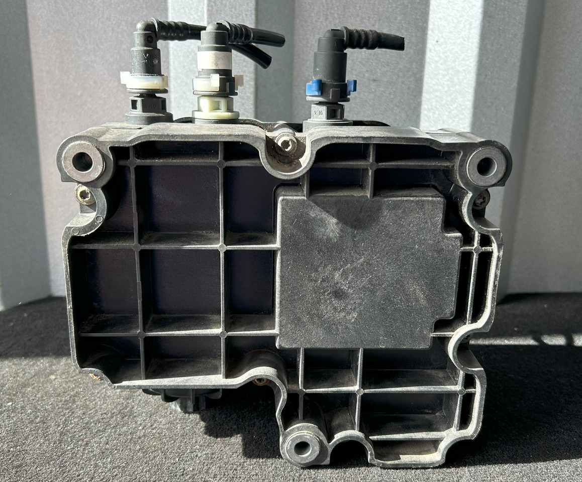 DAF CF EURO 6 DENOXTRONIX 2.2 ADBLUE PUMP - Silenciador/ Sistema de escape para Camión: foto 2 DAF CF EURO 6 DENOXTRONIX 2.2 ADBLUE PUMP - Silenciador/ Sistema de escape para Camión: foto 2