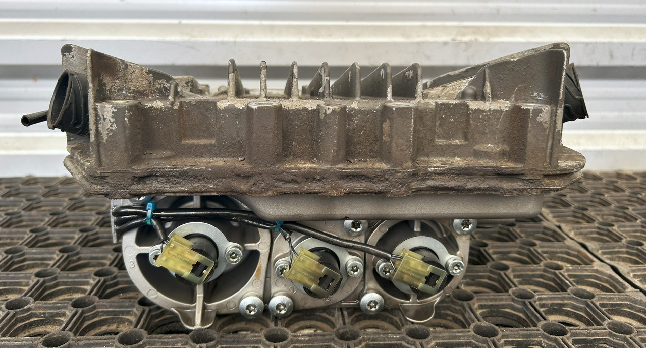 DAF CF EURO 6 ZF ASTRONIC MODULATOR SELECTOR - Unidad de control para Camión: foto 2 DAF CF EURO 6 ZF ASTRONIC MODULATOR SELECTOR - Unidad de control para Camión: foto 2