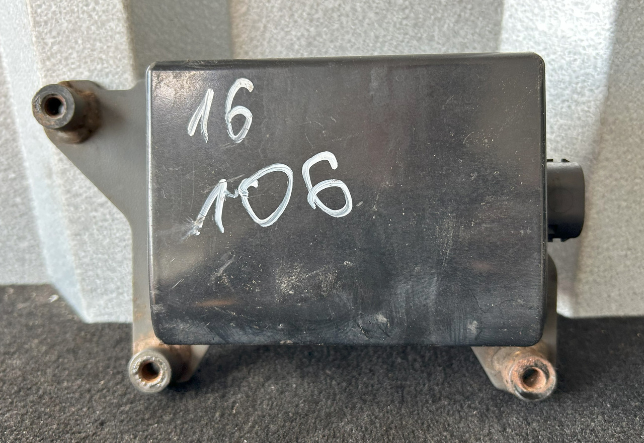 DAF RADAR AKTYWNY ACC2 AEBS DAF XF 106 480 - Sistema eléctrico para Camión: foto 1 DAF RADAR AKTYWNY ACC2 AEBS DAF XF 106 480 - Sistema eléctrico para Camión: foto 1