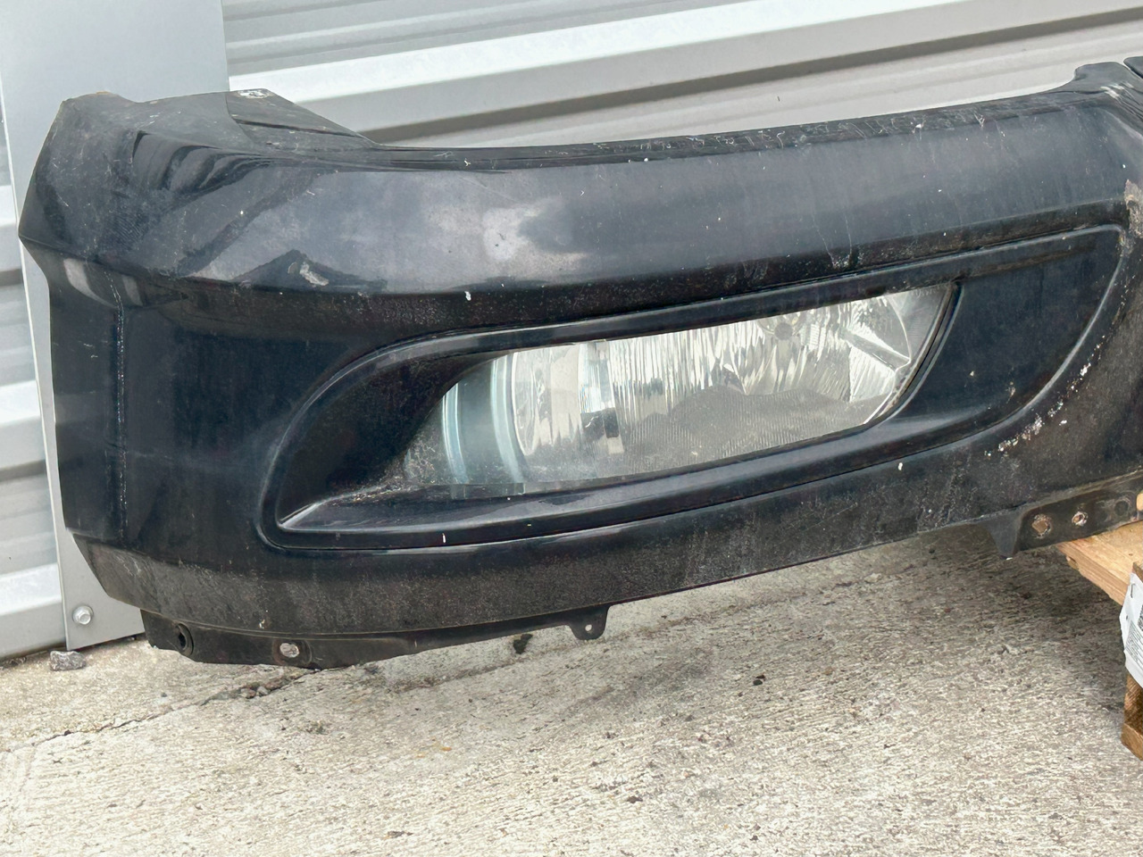 DAF XF 106 480 FRONT BUMPER WITH HALOGENS - Parachoques: foto 2 DAF XF 106 480 FRONT BUMPER WITH HALOGENS - Parachoques: foto 2