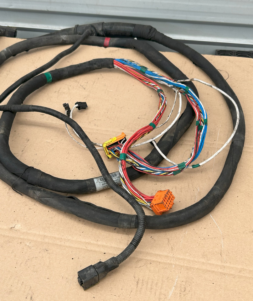 DAF XF 106 CHASSIS MAIN ELECTRICAL HARNESS - Cables/ Alambres: foto 3 DAF XF 106 CHASSIS MAIN ELECTRICAL HARNESS - Cables/ Alambres: foto 3