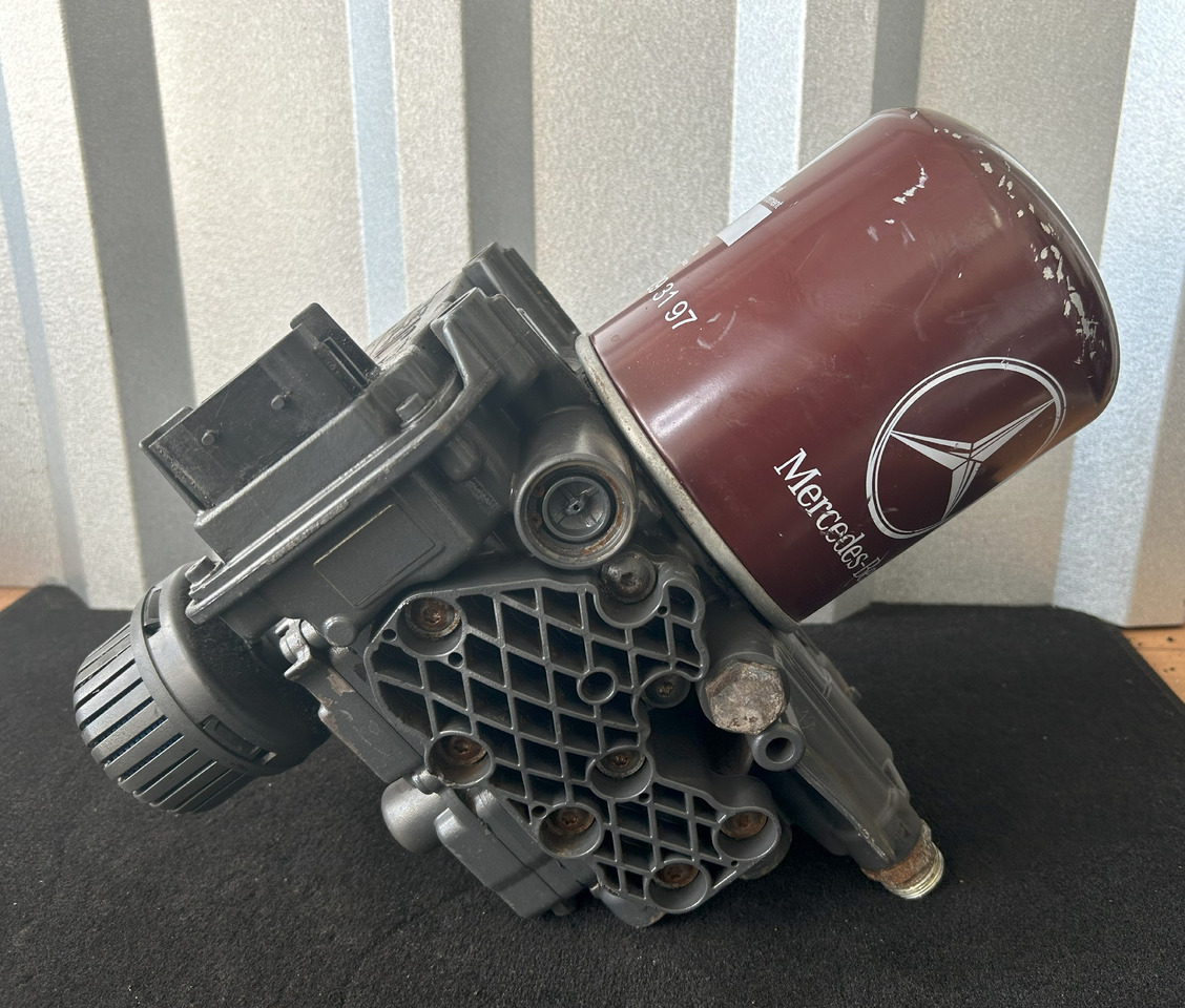 MERCEDES-BENZ ACTROS MP4 EAPU AIR DRYER - Piezas de freno para Camión: foto 1 MERCEDES-BENZ ACTROS MP4 EAPU AIR DRYER - Piezas de freno para Camión: foto 1