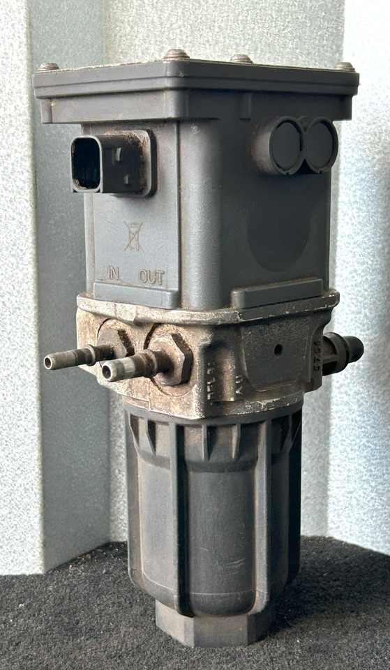 MERCEDES-BENZ AROCS MP4 ADBLUE PUMP - Silenciador/ Sistema de escape para Camión: foto 3 MERCEDES-BENZ AROCS MP4 ADBLUE PUMP - Silenciador/ Sistema de escape para Camión: foto 3