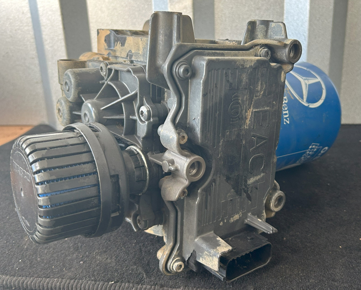 MERCEDES-BENZ AROCS MP4 EAPU AIR DRYER - Piezas de freno para Camión: foto 3 MERCEDES-BENZ AROCS MP4 EAPU AIR DRYER - Piezas de freno para Camión: foto 3