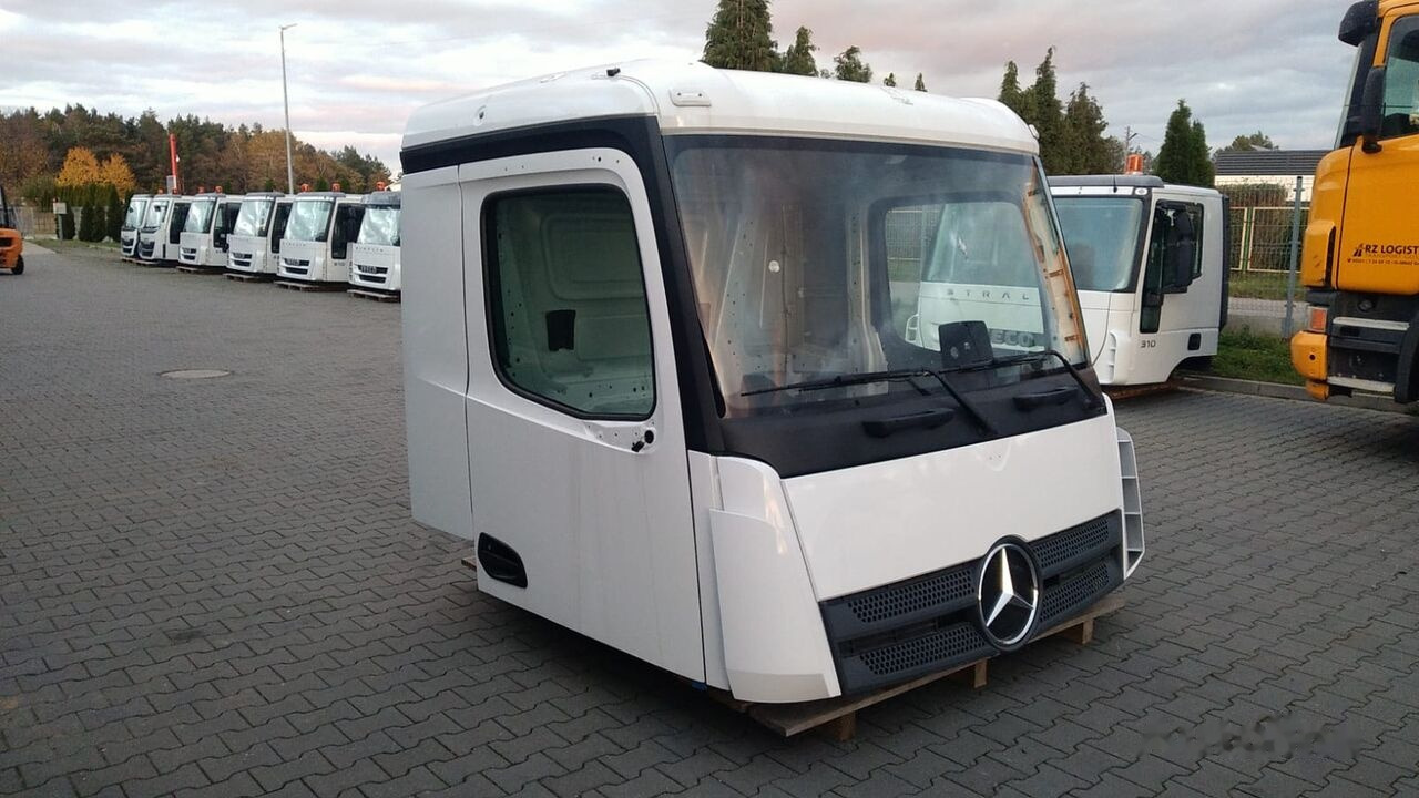 Mercedes-Benz Arocs 8x8 8x6 4x4 6x6 6x4 M Classic Space 320mm   Mercedes-Benz AROCS Arocs 8x8 8x6 4x4 6x6 6x4 M Classic Space 320mm truck - Cabina para Camión: foto 1 Mercedes-Benz Arocs 8x8 8x6 4x4 6x6 6x4 M Classic Space 320mm   Mercedes-Benz AROCS Arocs 8x8 8x6 4x4 6x6 6x4 M Classic Space 320mm truck - Cabina para Camión: foto 1