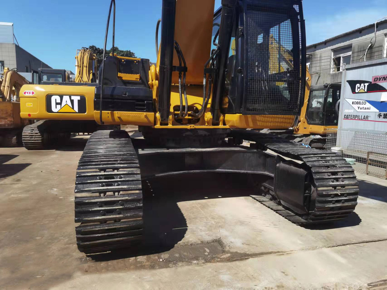 CATERPILLAR excavator 330D2 heavy mining excavator hydraulic hammer - Excavadora de cadenas: foto 4 CATERPILLAR excavator 330D2 heavy mining excavator hydraulic hammer - Excavadora de cadenas: foto 4