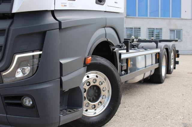 Mercedes-Benz Actros 2563LL - Camión portacontenedore/ Intercambiable: foto 3 Mercedes-Benz Actros 2563LL - Camión portacontenedore/ Intercambiable: foto 3