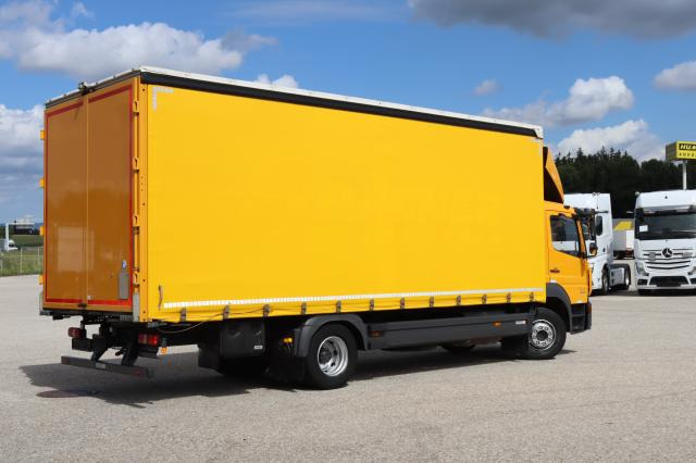 Mercedes-Benz Atego 1324 L - Camión lona: foto 4 Mercedes-Benz Atego 1324 L - Camión lona: foto 4