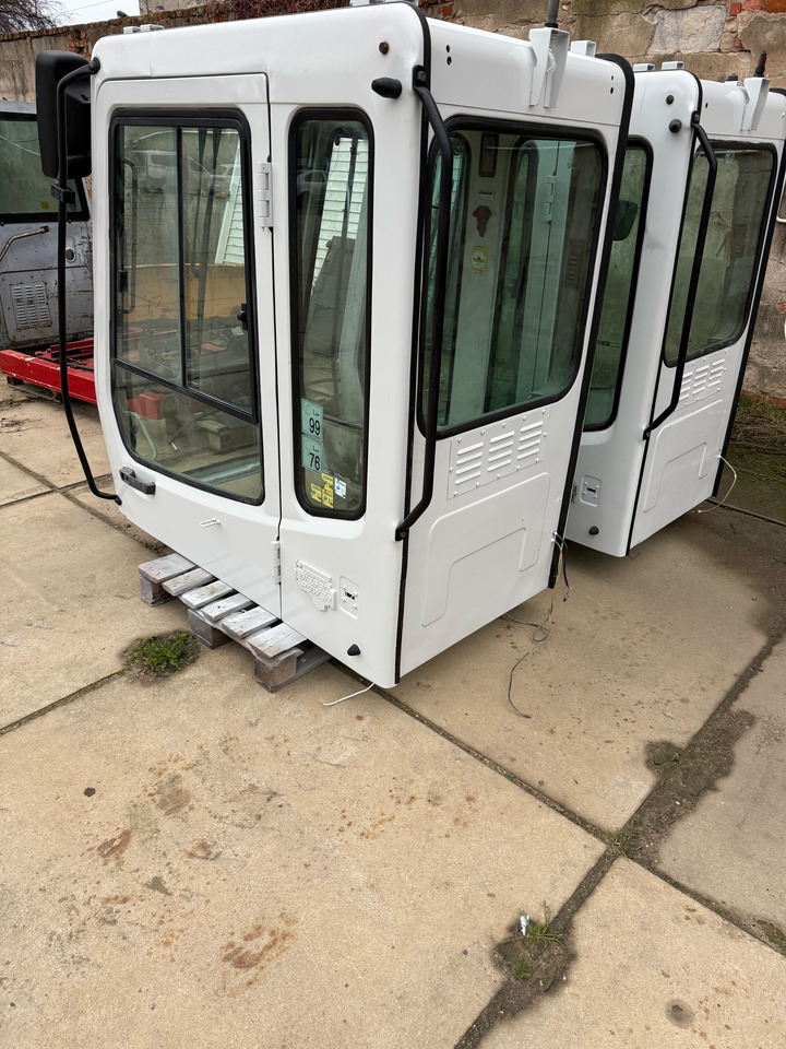 LIEBHERR 904, 914, 924 - Cabina e interior para Excavadora: foto 2 LIEBHERR 904, 914, 924 - Cabina e interior para Excavadora: foto 2